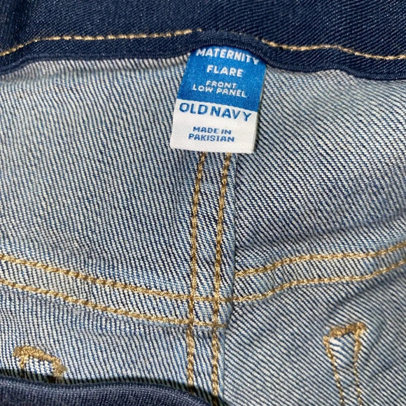 Old Navy Maternity Front Low-Panel Flare Jeans - Picture 3 of 5